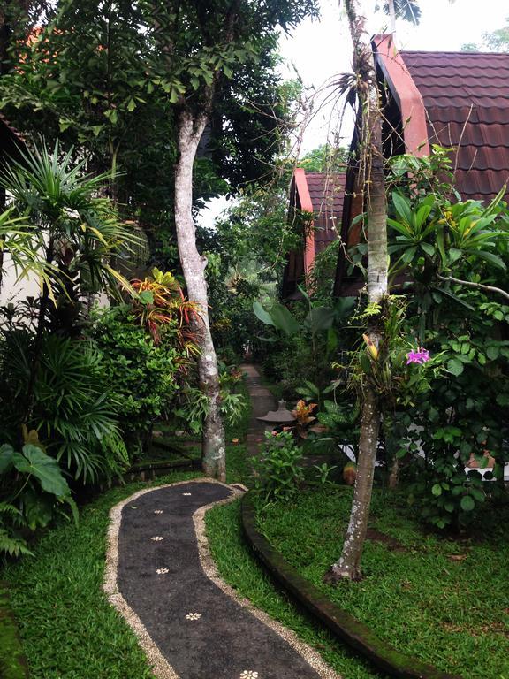 Pondok Bambu Homestay Ubud Esterno foto